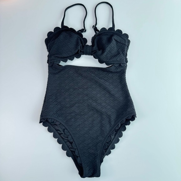 Cupshe Other - CUPSHE One Piece Swimsuit Black XS Cutout Scallop Trim Knotted Textured Swimwear